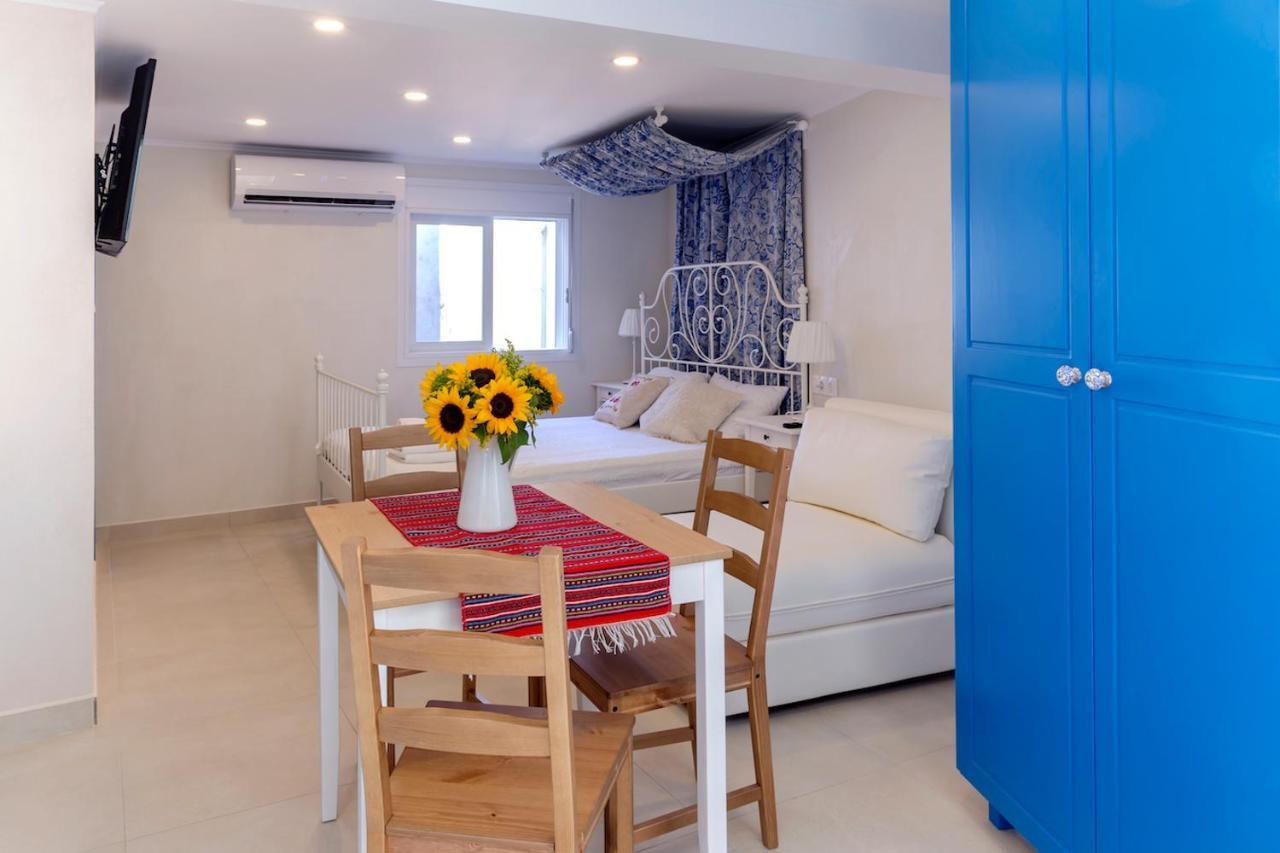 Blue And White Apartment Vipgreece Athènes Extérieur photo